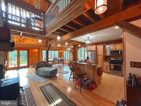 Entry Way - 14301 Tower Rd, Smithsburg, MD 21783 photo 1 of 20