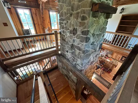 Entry Way - 14301 Tower Rd, Smithsburg, MD 21783 photo 7 of 20