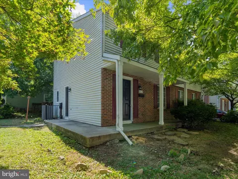 312 Heather Ridge Dr, Frederick, MD 21702 photo 3