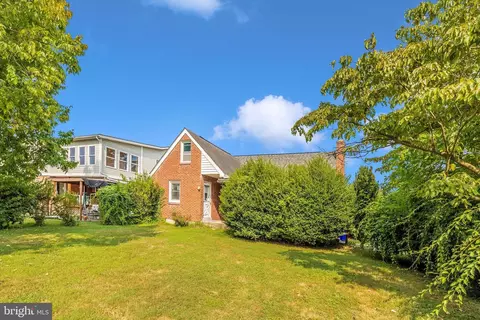 Exterior - 412 Lee Pl, Frederick, MD 21702 photo 8 of 10