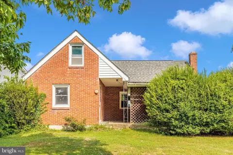 Exterior - 412 Lee Pl, Frederick, MD 21702 photo 7 of 10