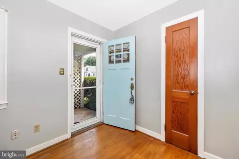 Entry Way - 412 Lee Pl, Frederick, MD 21702 photo 1 of 2