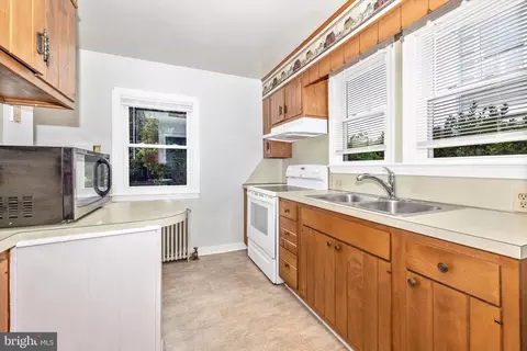 Kitchen - 412 Lee Pl, Frederick, MD 21702 photo 3 of 3