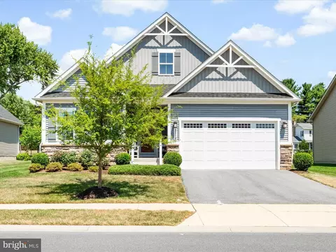1118 Futurity St, Frederick, MD 21702