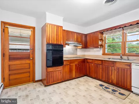 617 Taney Ave, Frederick, MD 21702 photo 5