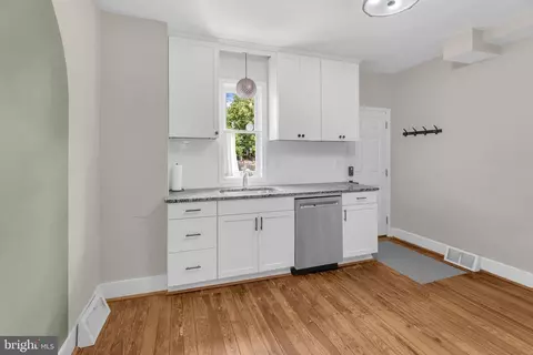 Entry Way - 235 6th St E, Frederick, MD 21701 photo 1 of 4
