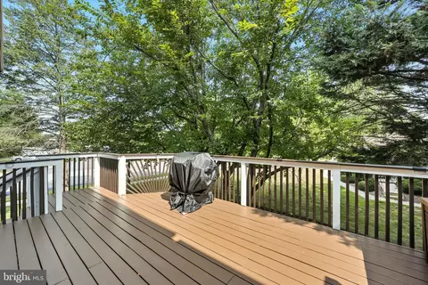 Exterior - 5702 Chase Ct, Frederick, MD 21703 photo 4 of 12