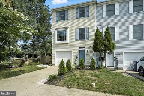 Exterior - 5702 Chase Ct, Frederick, MD 21703 photo 2 of 12