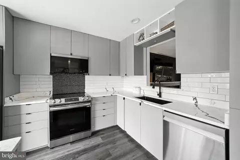 Kitchen - 5702 Chase Ct, Frederick, MD 21703 photo 4 of 4