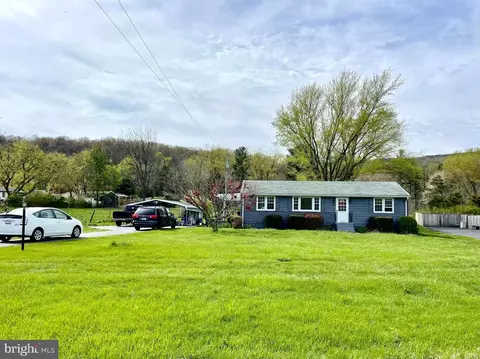 9422 Bethel Rd, Frederick, MD 21702