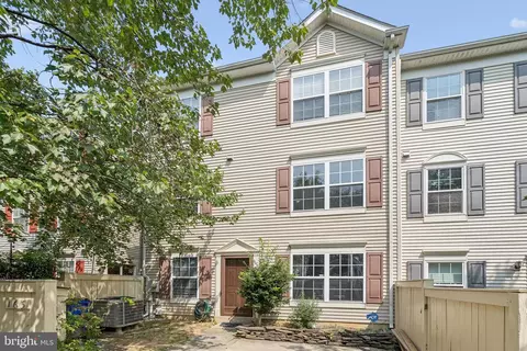163 Heathfield Dr, Frederick, MD 21702