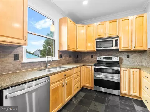 5006 Saint Simon Ct, Frederick, MD 21703 photo 7