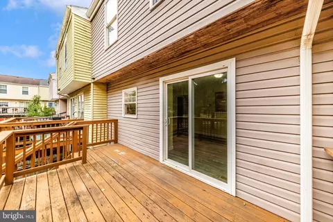 Exterior - 1861 Murdock Ct, Frederick, MD 21702 photo 10 of 12