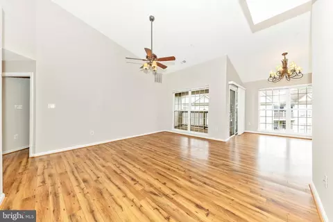 Living - 591 Cawley Dr #1-3C, Frederick, MD 21703 photo 5 of 6