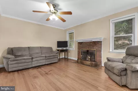 Living - 519 Lee Pl, Frederick, MD 21702 photo 1 of 1