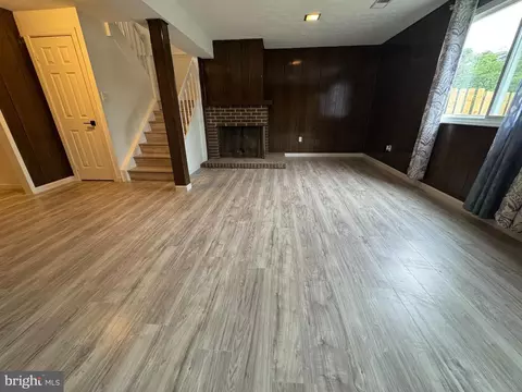 Living - 1757 Carriage Way, Frederick, MD 21702 photo 9 of 12