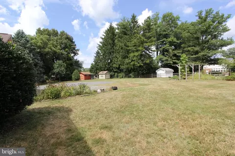 Exterior - 8101 Overlook Ct, Frederick, MD 21702 photo 7 of 12