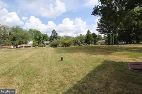 Exterior - 8101 Overlook Ct, Frederick, MD 21702 photo 6 of 12