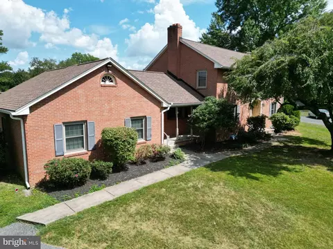 Exterior - 8101 Overlook Ct, Frederick, MD 21702 photo 2 of 12
