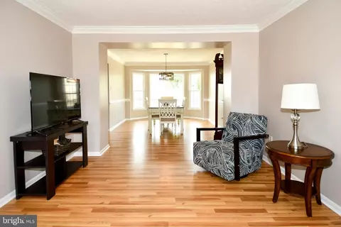 Living - 1403 Leaswing Ct, Frederick, MD 21703 photo 2 of 6