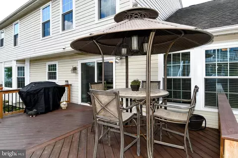 Exterior - 1403 Leaswing Ct, Frederick, MD 21703 photo 3 of 10