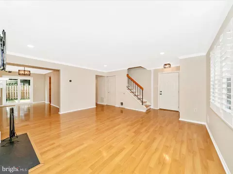 6915 Alex Ct, Frederick, MD 21703 photo 8