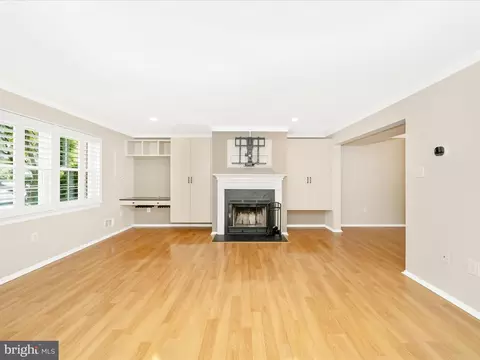 6915 Alex Ct, Frederick, MD 21703 photo 10