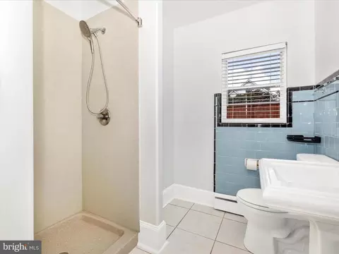 Bath - 21 Frederick Ave, Frederick, MD 21701 photo 1 of 4