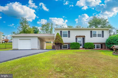 7721 Bridle Path Cir, Frederick, MD 21701