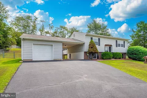 Exterior - 7721 Bridle Path Cir, Frederick, MD 21701 photo 9 of 12
