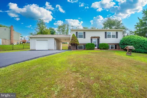 Exterior - 7721 Bridle Path Cir, Frederick, MD 21701 photo 8 of 12