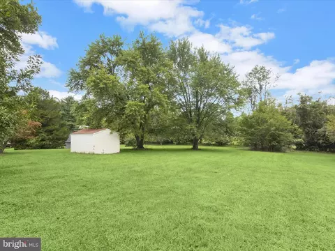 Exterior - 10804 Daysville Rd, Frederick, MD 21701 photo 4 of 7