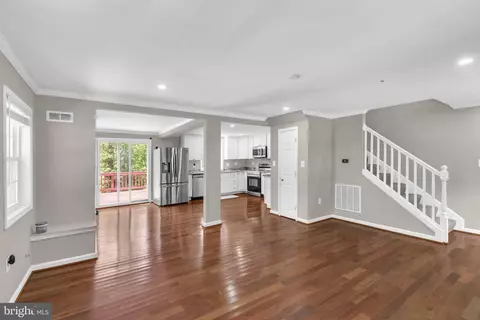 Living - 6604 Linganore Rd, Frederick, MD 21701 photo 1 of 1