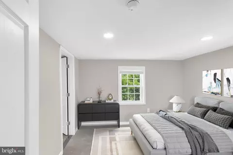 Bedroom - 6604 Linganore Rd, Frederick, MD 21701 photo 3 of 4