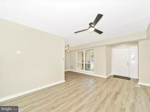 Living - 401 Terry Ct #A1, Frederick, MD 21701 photo 5 of 8