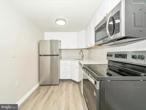 Kitchen - 401 Terry Ct #A1, Frederick, MD 21701 photo 3 of 5