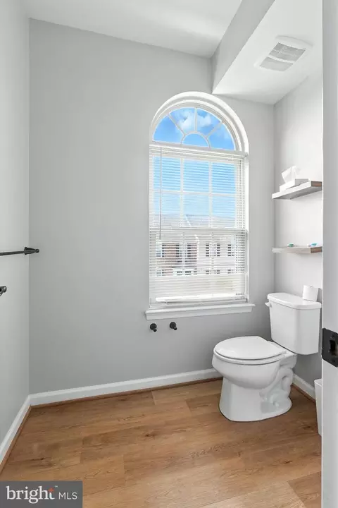 Bath - 6414 Walcott Ln, Frederick, MD 21703 photo 1 of 2