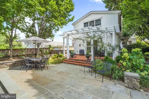 Exterior - 11 N Jefferson St, Frederick, MD 21701 photo 10 of 24