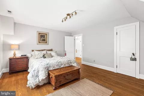 Bedroom - 11 N Jefferson St, Frederick, MD 21701 photo 5 of 9