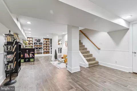 Entry Way - 11 N Jefferson St, Frederick, MD 21701 photo 5 of 9