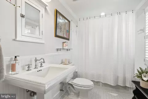 Bath - 11 N Jefferson St, Frederick, MD 21701 photo 3 of 5