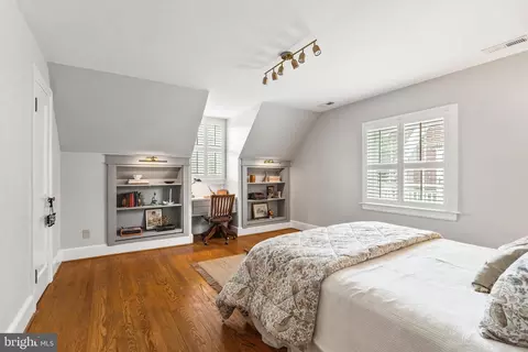 Bedroom - 11 N Jefferson St, Frederick, MD 21701 photo 3 of 9