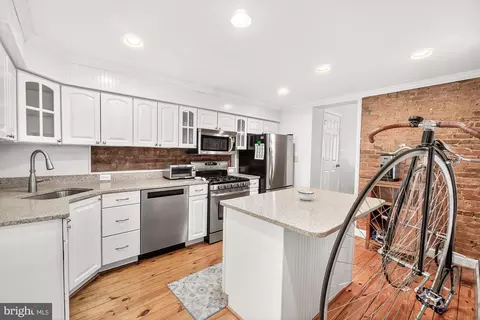Kitchen - 326 E Church St, Frederick, MD 21701 photo 3 of 4