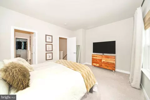 Bedroom - 322 Patterson Park Rd, Frederick, MD 21703 photo 2 of 7