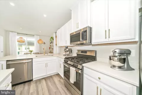 Kitchen - 322 Patterson Park Rd, Frederick, MD 21703 photo 3 of 5