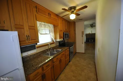 Entry Way - 9017 Bethel Rd, Frederick, MD 21702 photo 1 of 3
