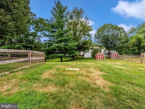 204 E H St, Brunswick, MD 21716 photo 38