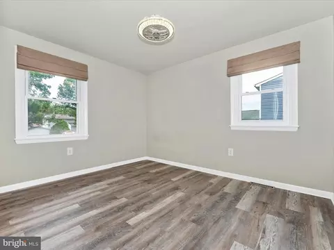 204 E H St, Brunswick, MD 21716 photo 21