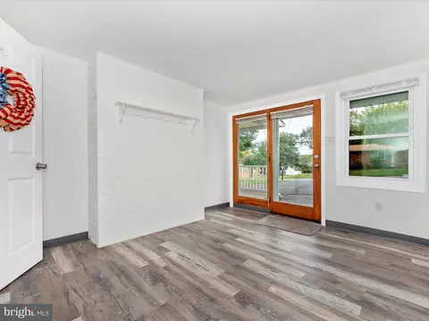 204 E H St, Brunswick, MD 21716 photo 16