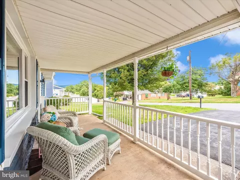 204 E H St, Brunswick, MD 21716 photo 44